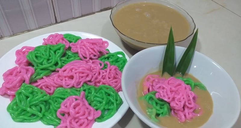 Kue Putu Mayang