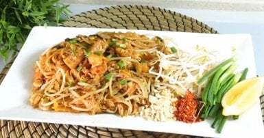 Thai Noodle Dishes: From Street Eats to Restaurant Favorites