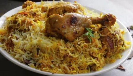 Savoring Royalty: Exploring the Rich Flavors of Hyderabadi Cuisine