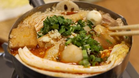 Bowls of Comfort: Chinese Soups Unveiled
