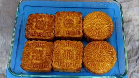 Chinese Dessert Delights: From Red Bean Buns to Egg Tarts
