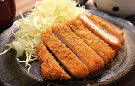 Delicious Japanese Meat Dishes: From Tonkatsu to Gyudon